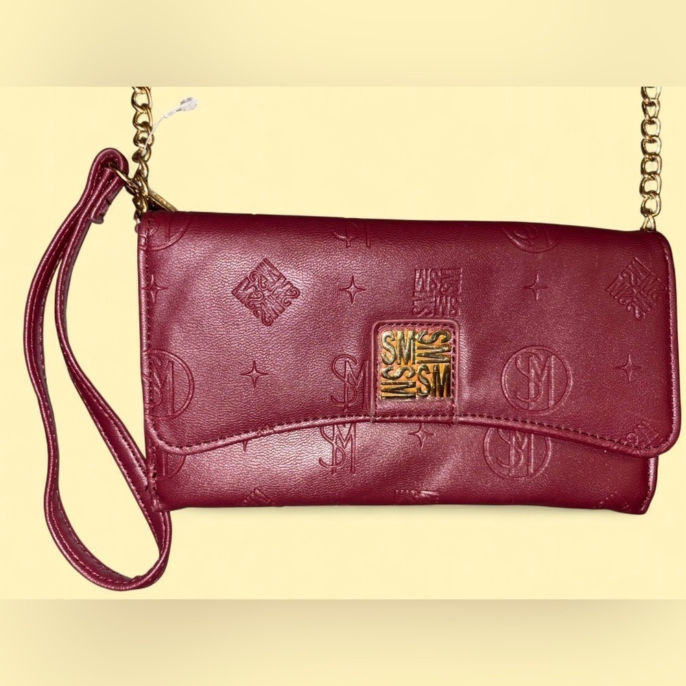 Steve Madden Embossed Logo Wristlet/Clutch w/ Chain • Burgundy